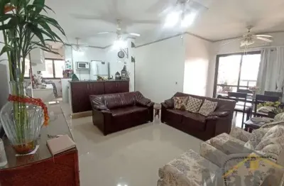 Apartamento  reformado com 02 dormitórios em prédio com lazer à venda na praia da enseada - ref.: 6168