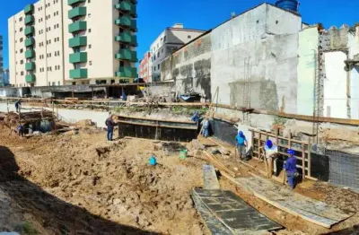 Novo. funcional. seu refúgio a 400 metros do mar, bairro mirim, $180.000