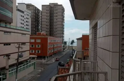 Elegância e localização privilegiada na ocian, a 50 metros do mar