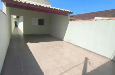 Casa terrea com piscina 4 vagas em mongagua: oportunidade única!