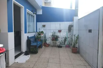 Ótimo sobrado, averbado, 3 domitórios, 1 vaga, cidade nova, itajaí - sc