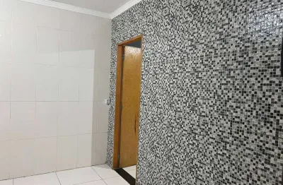 Casa à venda na Rua Vicente Troise, Jardim Adriana, Guarulhos