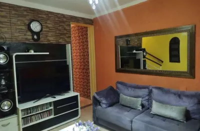 Esta casa deslumbrante oferece o máximo em conforto e conveniência,