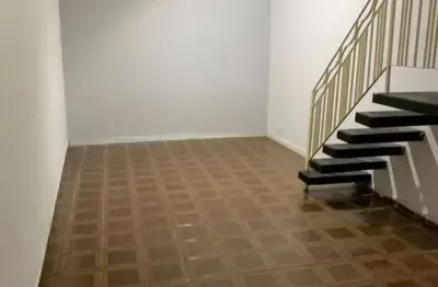 Casa à venda na Rua Guaraci, Jardim Paulista, Guarulhos