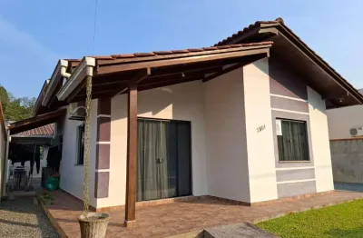 Casa à venda em jaraguá do sul com 3 dormitórios sendo 1 suíte – bairro rio da luz