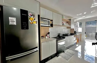 Apartamento à venda, com 03 quartos, sendo 01 suíte, no bairro barra do rio cerro, jaraguá do sul