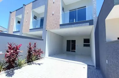 Geminado à venda em jaraguá do sul (tifa martins) — 2 suítes, 2 vagas e 153 m²