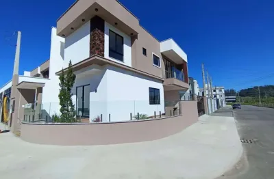 Geminado em jaraguá do sul, três rios do norte – 3 quartos, 1 suíte, 156,52 m²