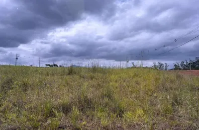 Terreno residencial de 470 m² no centro de schroeder (financia)