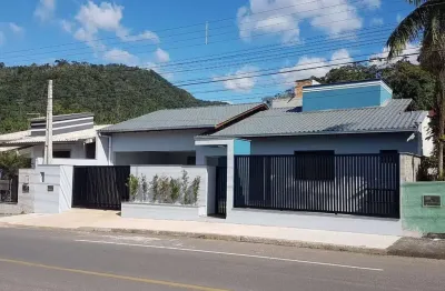 Casa 3 quartos com suíte, piscina e churrasqueira em jaraguá do sul – aceita financiamento