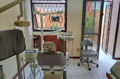 Sala comercial com 4 salas à venda na rua ramiro barcelos, 1954, bom fim, porto alegre por r$ 170.000