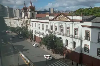 Sala comercial com 1 sala à venda na rua professor annes dias, 154, centro histórico, porto alegre por r$ 120.000