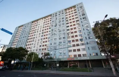 Apartamento com 2 quartos à venda na Avenida Ipiranga, 3377, Santana, Porto Alegre por R$ 295.000