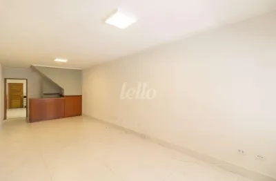 Casa com 3 quartos para alugar na Rua Santa Regina, --, Jardim do Colégio, São Paulo, 120 m2 por R$ 3.900