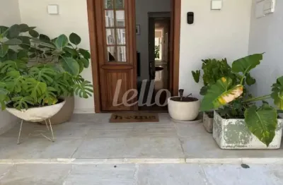 Casa com 2 quartos para alugar na rua laerte assunção, --, jardim paulistano, são paulo, 150 m2 por r$ 25.000