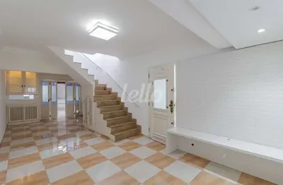 Casa com 2 quartos para alugar na Rua Paulo Bernardi, --, Mooca, São Paulo, 150 m2 por R$ 4.500