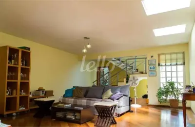 Casa com 3 quartos à venda na rua traituba, 80, saúde, são paulo, 262 m2 por r$ 1.560.000