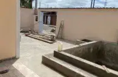 Casa no bairro agenor dos campos, em itanhaém - localizado lado praia, em rua calçada.