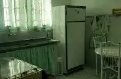 Casa no bairro bopiranga, em itanhaém - localizado no lado praia.