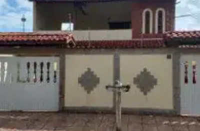 Casa no bairro jardim jamaica, em itanhaém - sendo lado praia, em rua calçada.