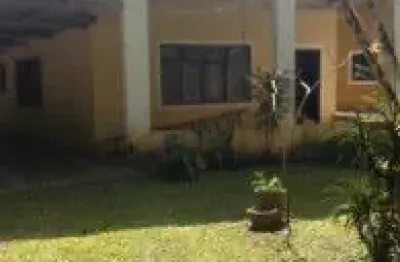 Chácara no bairro são fernando, em itanhaém - sendo lado serra, em rua de terra.