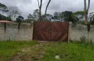 Terreno de chácara no bairro são fernando, em itanhaém - sendo lado serra, em rua de terra.
