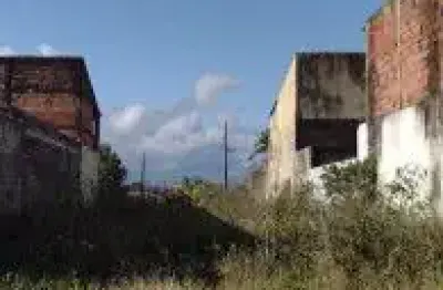Terreno no jardim regina, em itanhaém - sendo lado praia, em rua de terra.