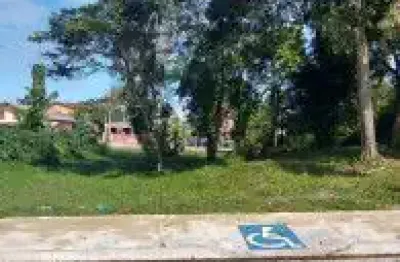 Terreno no bairro jardim umuarama, em itanhaém - localizada no lado serra, em rua asfaltada.