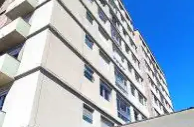 Apartamento no bairro praia dos sonhos, em itanhaém - sendo lado praia, em rua calçada.