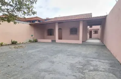 Casa à venda no bairro balneário gaivotas, em itanhaém ** localizada lado praia, em rua calçada.