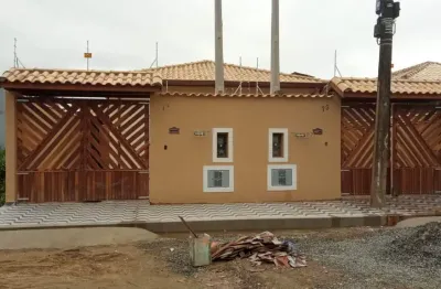 Casa nova com piscina á venda em itanhaém- excelente acabamento