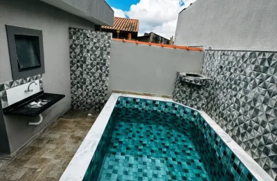 Casa geminada moderna com piscina ,á venda em itanhaém , litoral sul de sp.