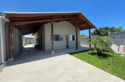 Casa isolada em lote inteiro com edícula nos fundos - itanhaém 300m do mar