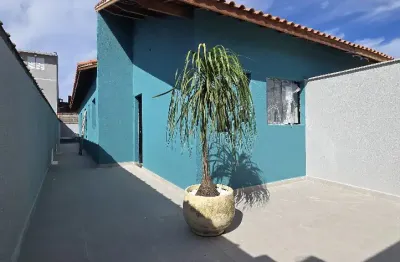 Casa a venda em itanhaém - com piscina á 1500m do mar - jardim jamaica