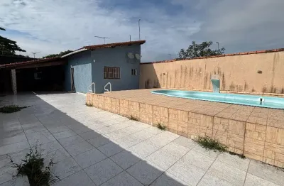 Casa lote inteiro com piscina - aceita financiamento bancário- itanhaém/sp.