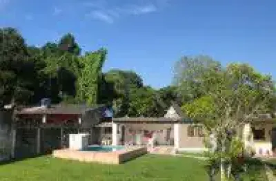 Excelente casa localizada no bairro recanto dos imigrantes