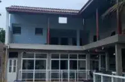 Belíssima casa localizada no bairro nova itanhaém - lado praia