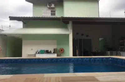 Linda casa localizada no bairro praia do sonho - lado praia