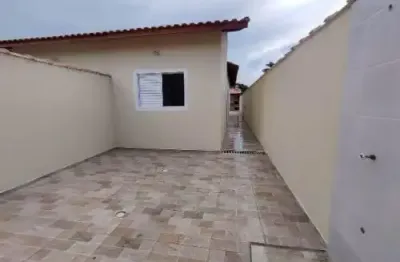 Excelente casa localizada no bairro são fernando - lado praia