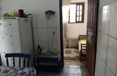 Linda casa localizada no bairro balneário gaivota - lado praia.