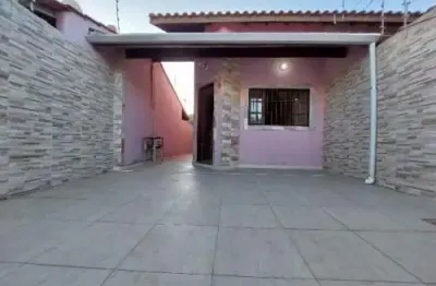 Excelente casa localizada no bairro belas artes - lado praia.