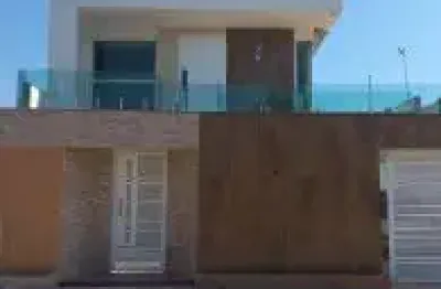 Belíssima casa localizada no bairro balneário gaivota, em itanhaém -  possui piscina, área gourmet com churrasqueira e edícula.