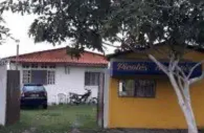 Excelente chácara localizada no parque vergara, em itanhaém.
