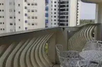 Belíssimo apartamento na cobertura em riviera de são lourenço, em bertioga, lado praia à 1 quadra do mar.