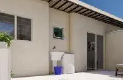 Ótima casa no bairro cibratel 2, em itanhaém - lado serra, em rua calçada.