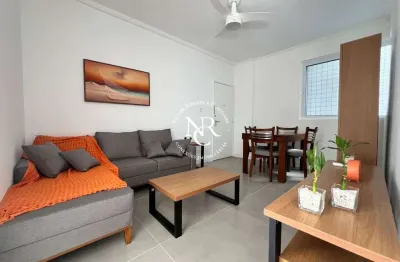Apartamento reformado á venda com  2 quartos e vista mar na aparecida em santos