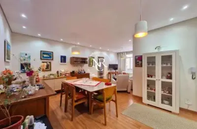 Apartamento reformado á venda com 03 quartos no gonzaga em santos-sp