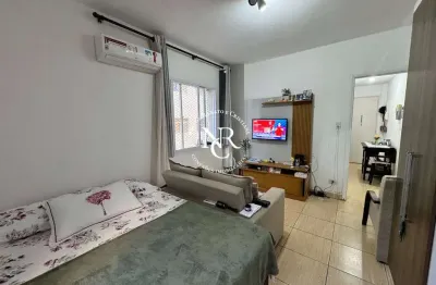 Apartamento a venda com 41m² a uma quadra da praia em santos, sp