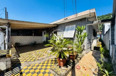 Casa térrea á venda com 3 quartos e quintal na vila são jorge em são vicente