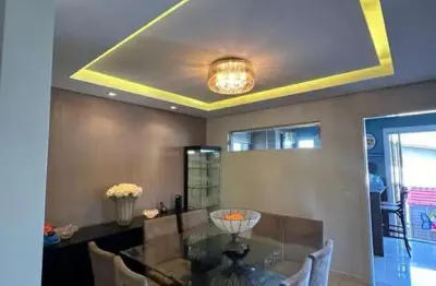 Casa para venda em criciúma, centro, 3 dormitórios, 1 suíte, 3 banheiros, 2 vagas